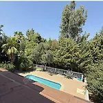 Christing-cozy Private With Pool In Location Βίλα