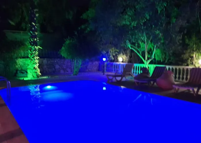 Christing-cozy Private With Pool In Location Villa Fethiye